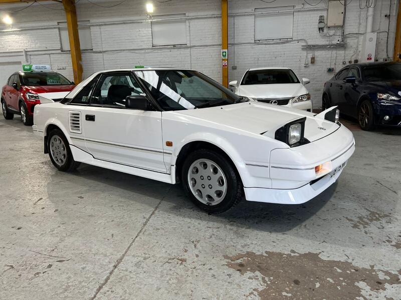 TOYOTA MR2